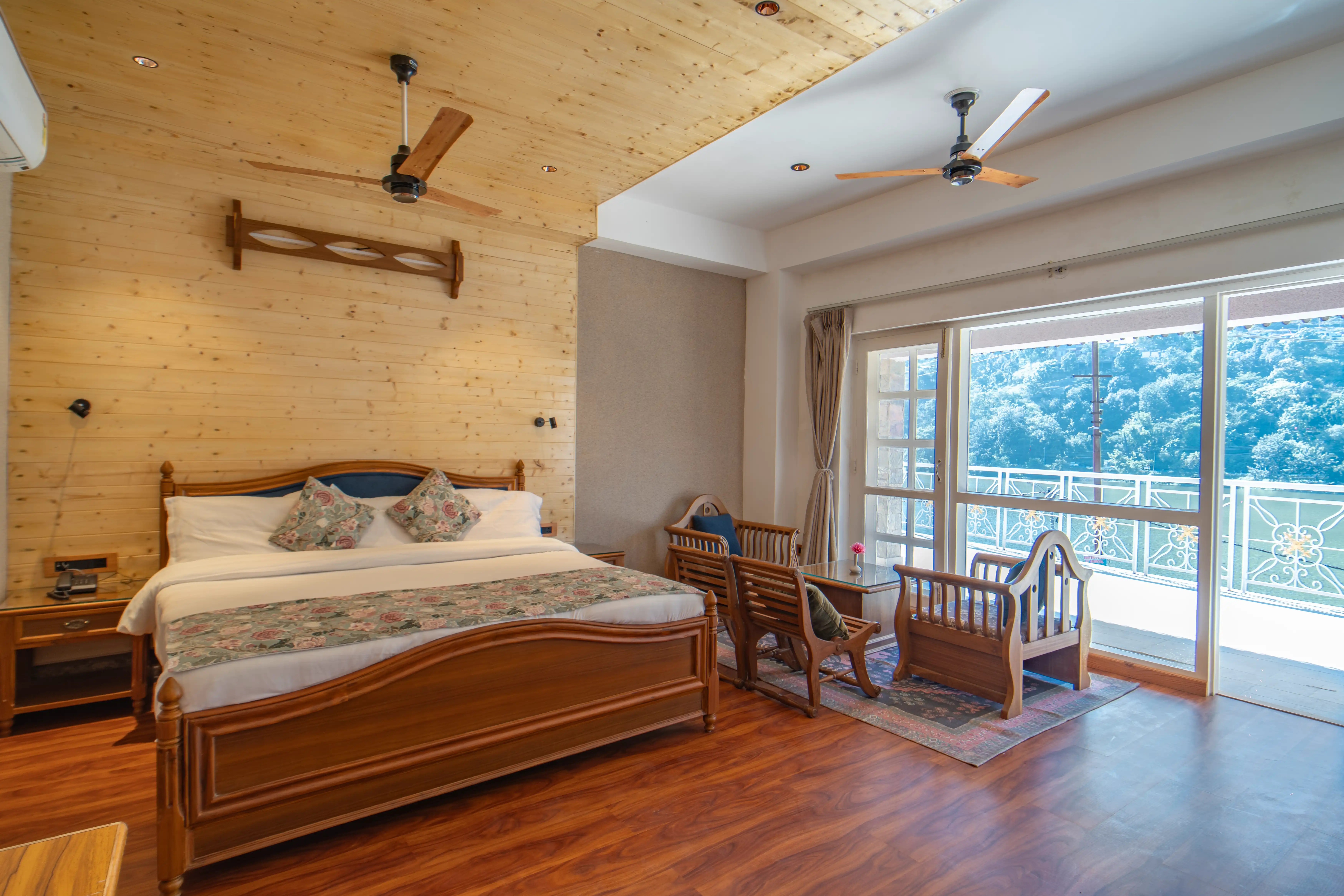 Lake View Premium Cottage on Ground Floor Neelesh Inn Bhimtal