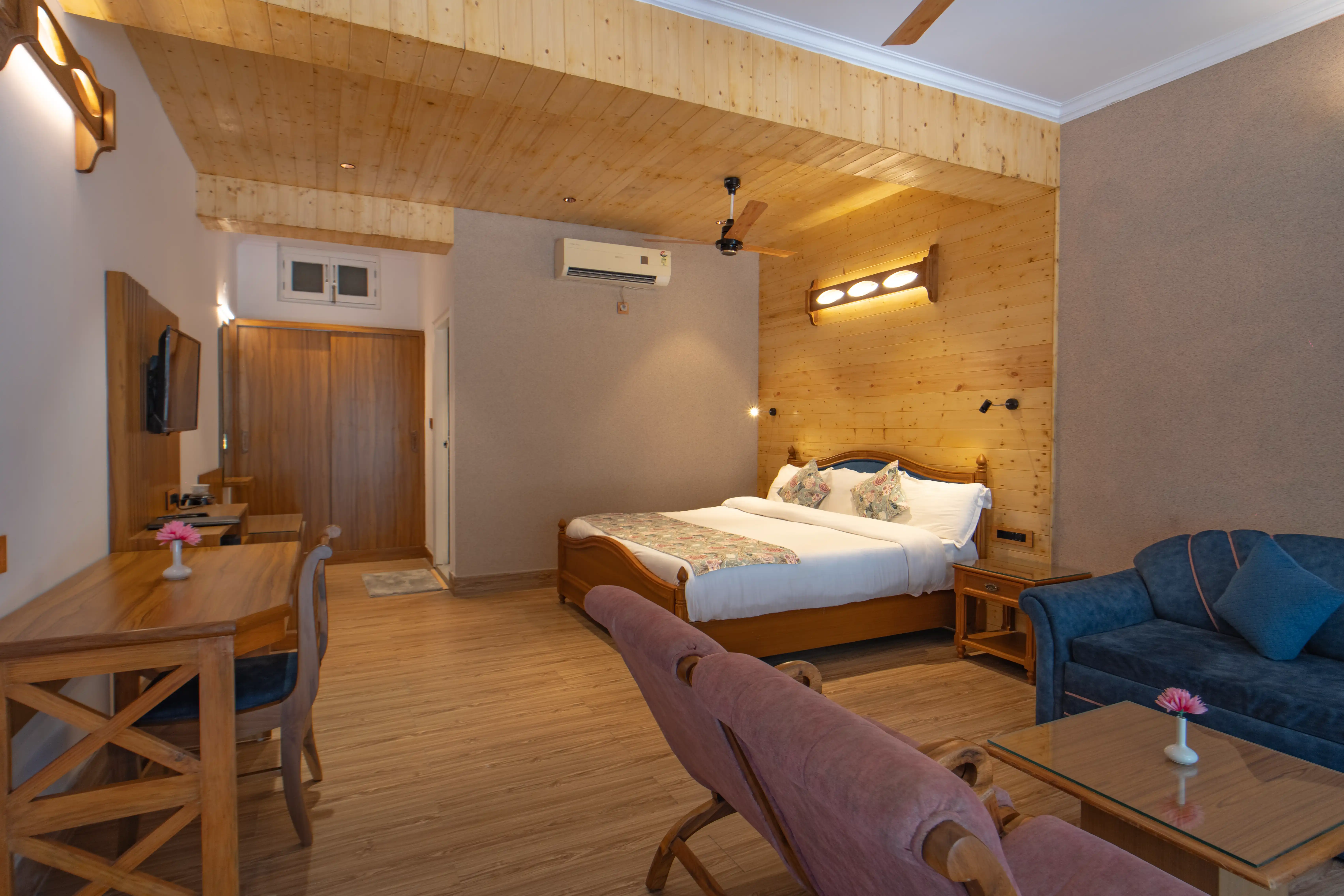 Lake Facing AC Deluxe Room on Ground Floor Neelesh Inn Bhimtal